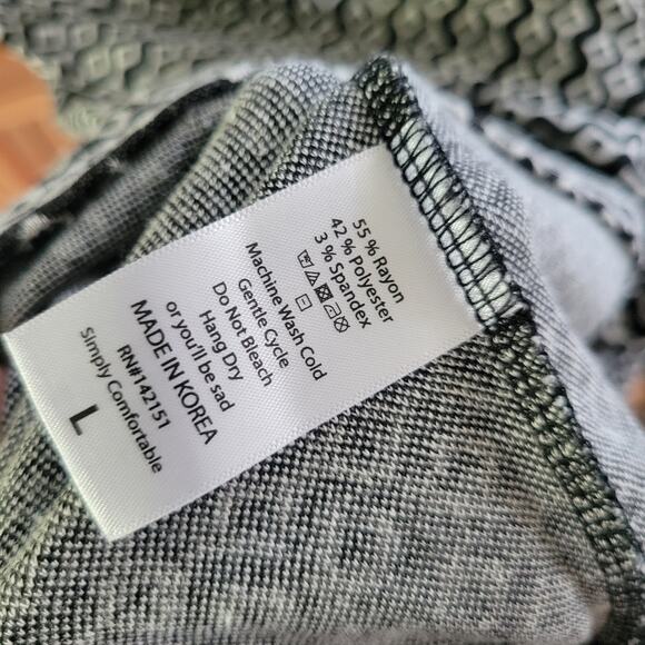 LuLaRoe Fitted Midi Dress Women’s Size L | Geometric Print Black Gray | Stretchy - Picture 4 of 12